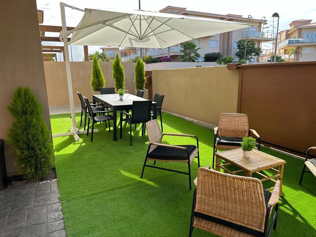 Golf Tenerife South XX Wheel Accessible Shower XX Free Wifi XX Private Pool 30 Degrees XX Two Terraces 30M2X60M2 Xxfree Parking XX Mountain View XX Flatscreen 65 Inch XX San Miguel de Abona Eksteriør billede