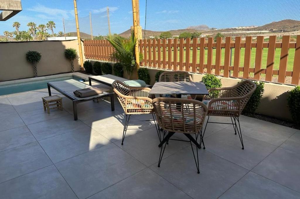 Golf Tenerife South XX Wheel Accessible Shower XX Free Wifi XX Private Pool 30 Degrees XX Two Terraces 30M2X60M2 Xxfree Parking XX Mountain View XX Flatscreen 65 Inch XX San Miguel de Abona Eksteriør billede